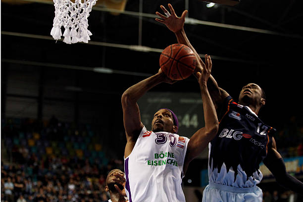 更是一次精 更是一次精