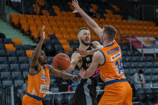 士的安德森 士的安德森