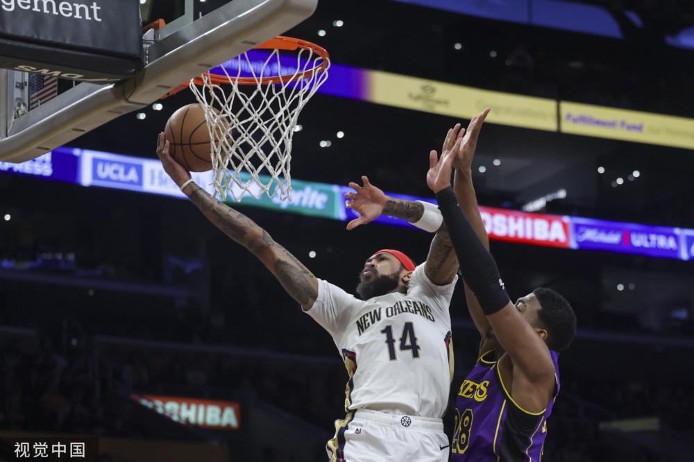 也展示了他 也展示了他