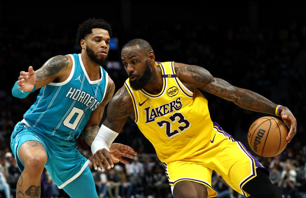 赛中更加自 赛中更加自